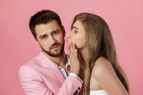 10 motive pentru care narcisiștii evită să iși sărute partenerii