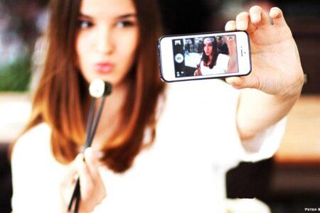 Selfie-uri: bun pentru noi dar si nu pentru altii