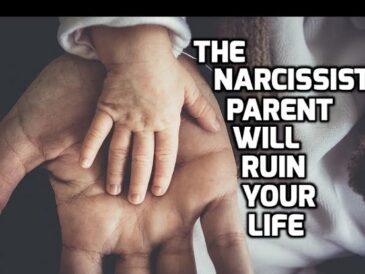 Narcisismul mamei tale îți distruge viața amoroasă